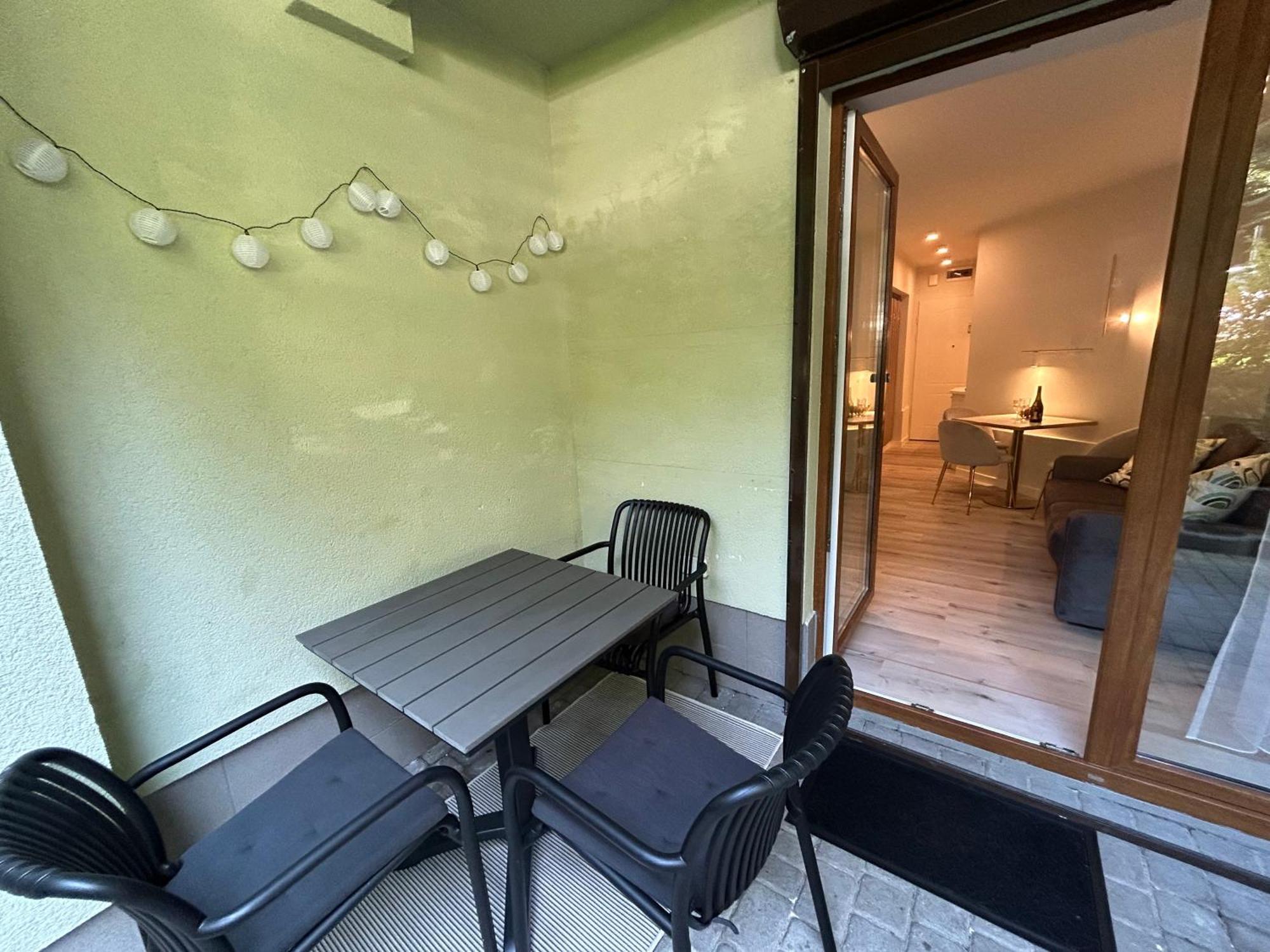 Bursztyn Apartment *
